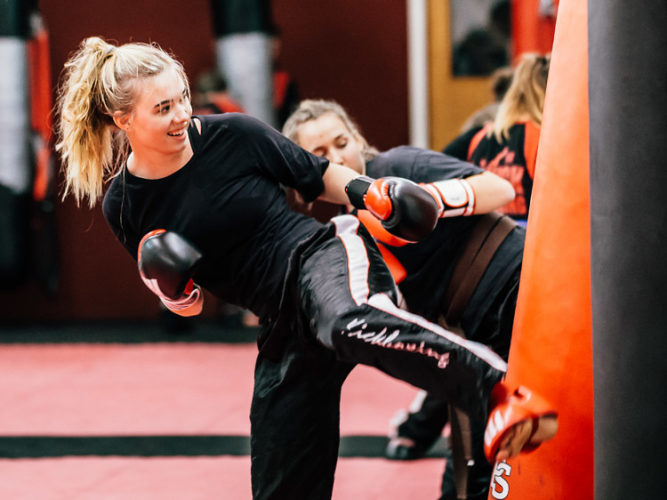 Kickboxen ist eine der Empfehlungen vieler Personal Trainer in ganz Deutschland.